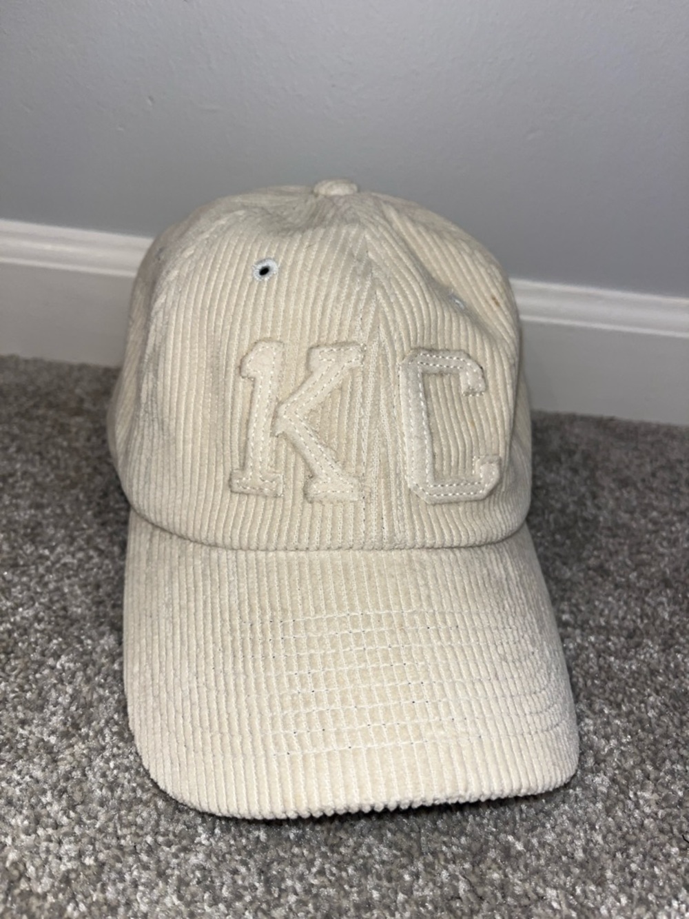 KC Embroidered Corduroy Cap - Cream
